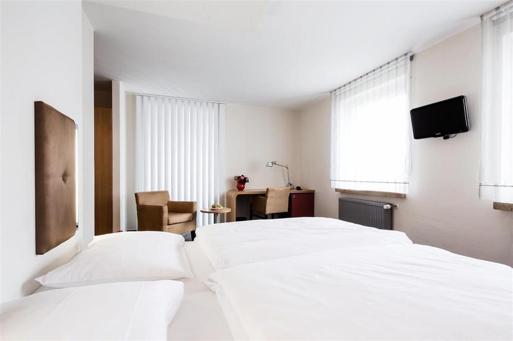 Hotel Global Inn Wolfsburg Room photo